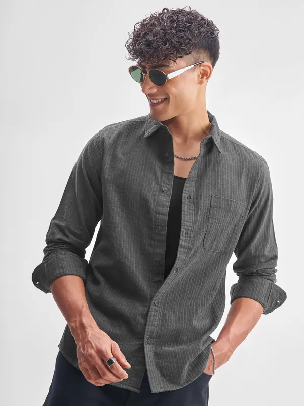Highlander Men Grey Self Design Slim Fit Casual Shirt