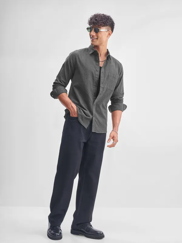 Highlander Men Grey Self Design Slim Fit Casual Shirt