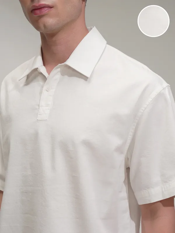 Highlander Men White Self Design Oversized Fit Casual Shirt