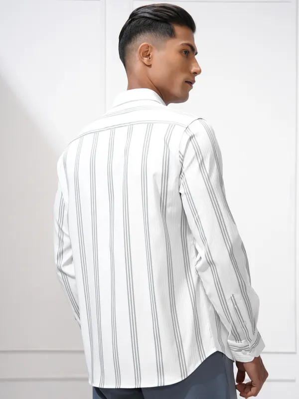 Highlander Men White Striped Slim Fit Casual Shirt