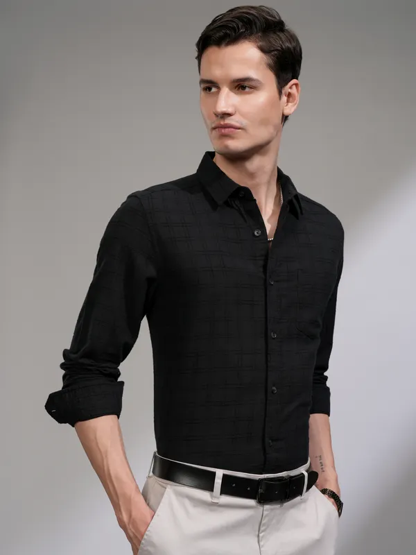 Highlander Men Black Checked Slim Fit Casual Shirt