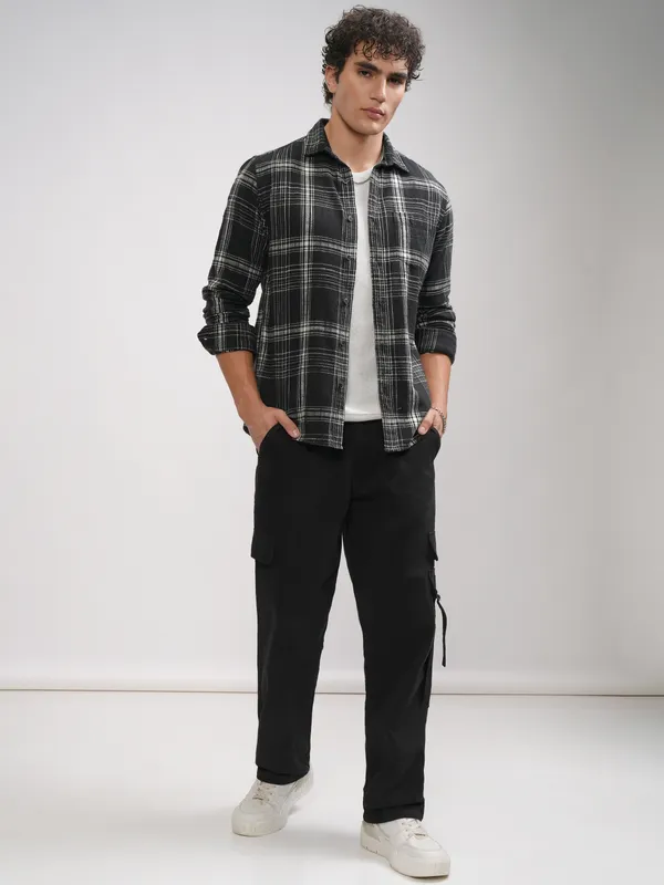 Highlander Men Black Checked Slim Fit Casual Shirt