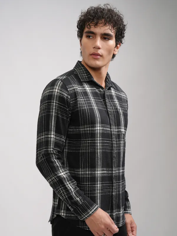 Highlander Men Black Checked Slim Fit Casual Shirt