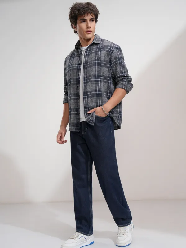 Highlander Men Navy Blue Checked Relaxed Fit Casual Shirt