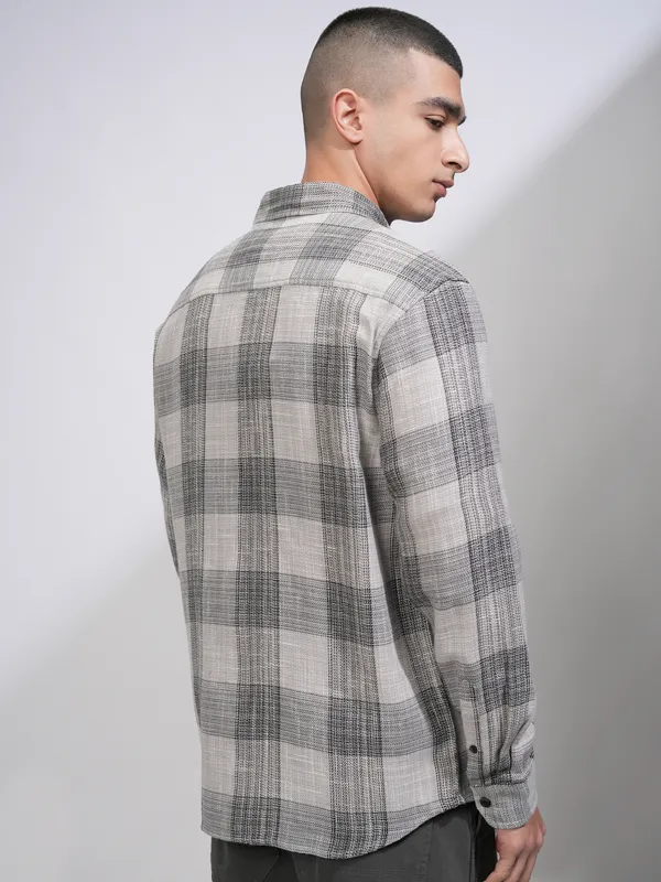 Highlander Men Grey Checked Relaxed Fit Casual Shirt