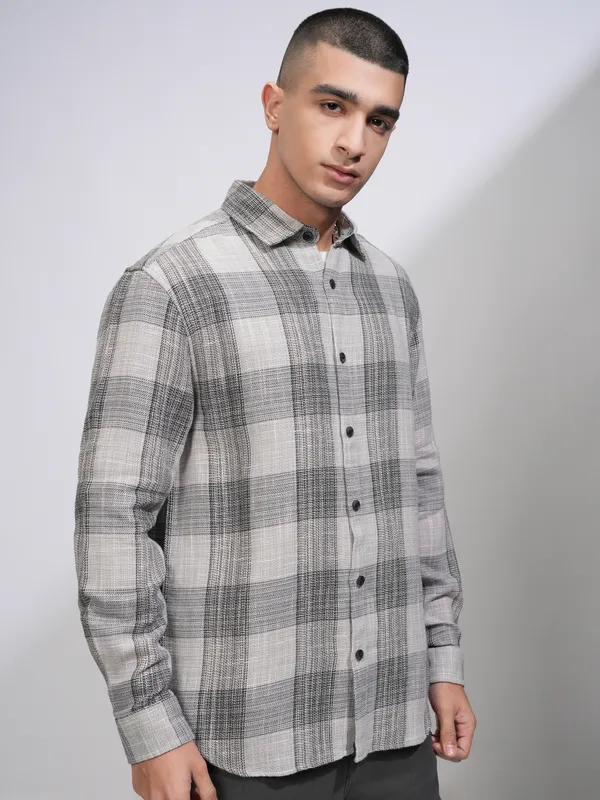 Highlander Men Grey Checked Relaxed Fit Casual Shirt