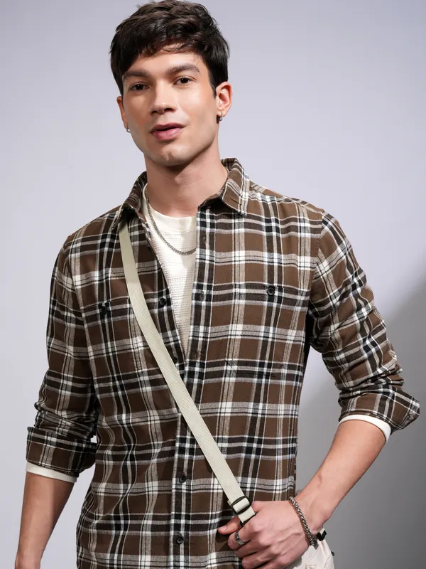 Highlander Men Brown Checked Slim Fit Casual Shirt