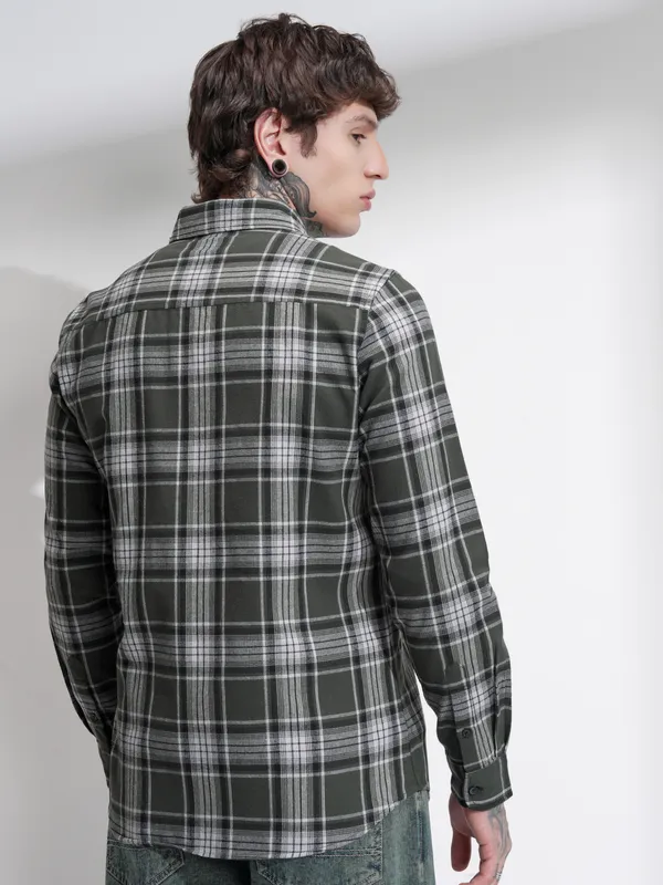 Highlander Men Green Checked Slim Fit Casual Shirt