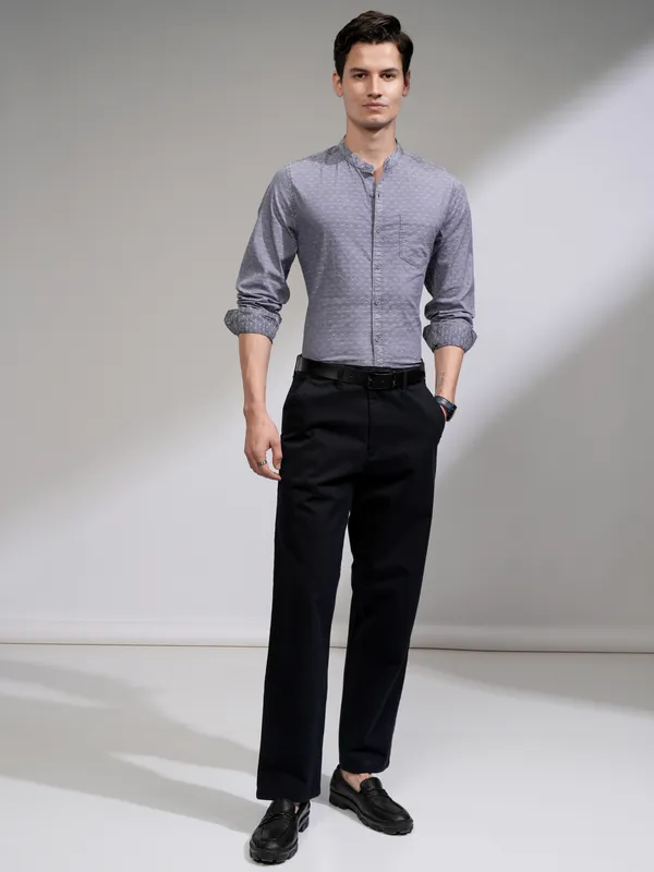 Highlander Men Blue Textured Slim Fit Casual Shirt