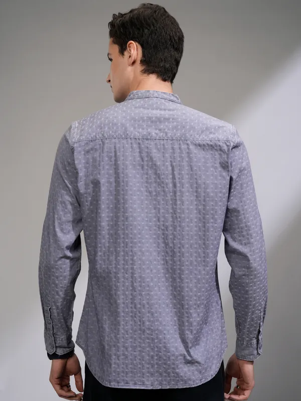 Highlander Men Blue Textured Slim Fit Casual Shirt