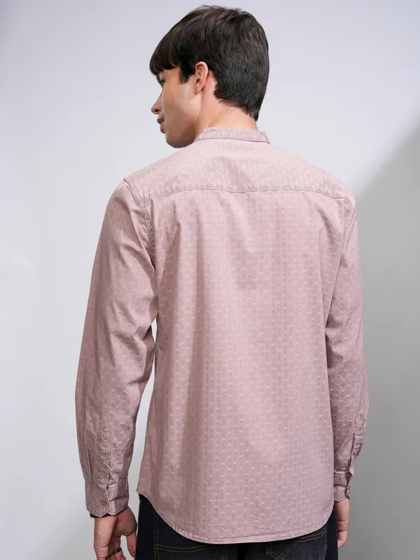 Highlander Men Pink Checked Slim Fit Casual Shirt