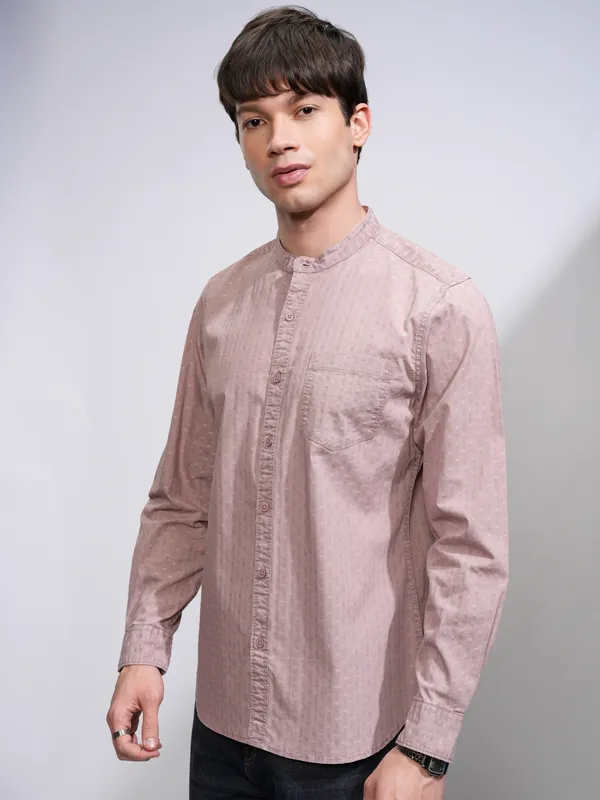 Highlander Men Pink Checked Slim Fit Casual Shirt