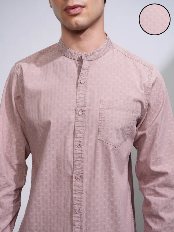 Highlander Men Pink Checked Slim Fit Casual Shirt