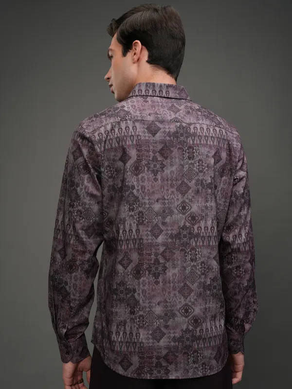 Highlander Men Mauve Printed Slim Fit Casual Shirt
