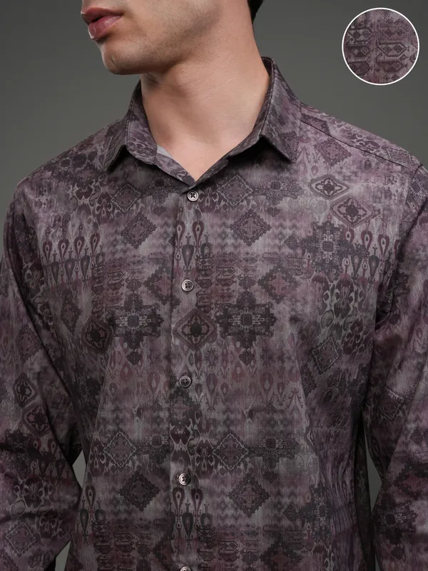 Highlander Men Mauve Printed Slim Fit Casual Shirt