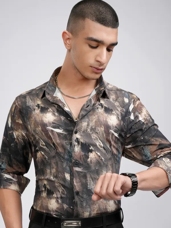 Highlander Men Multi Printed Slim Fit Casual Shirt