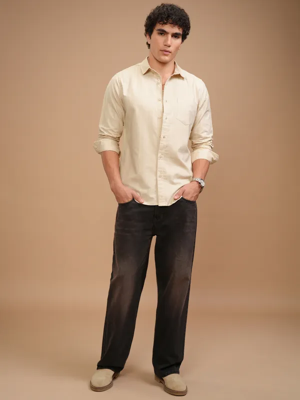 Highlander Men Cream Striped Slim Fit Casual Shirt