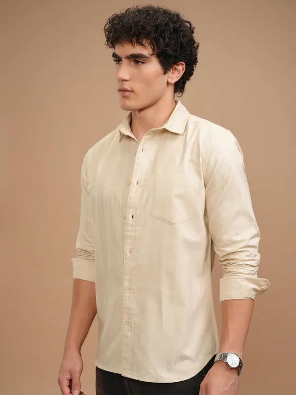 Highlander Men Cream Striped Slim Fit Casual Shirt