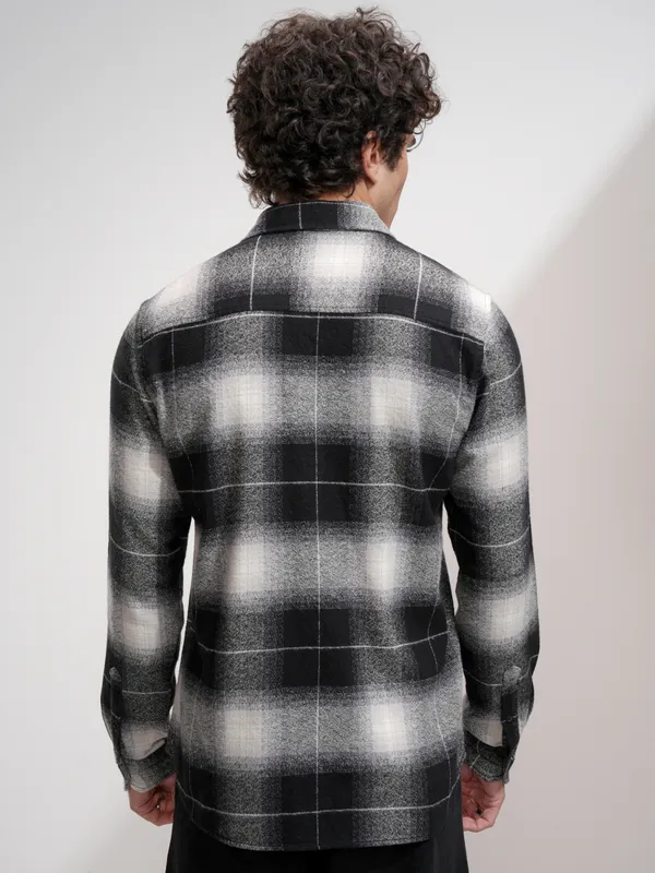 Highlander Men Black Checked Slim Fit Casual Shirt