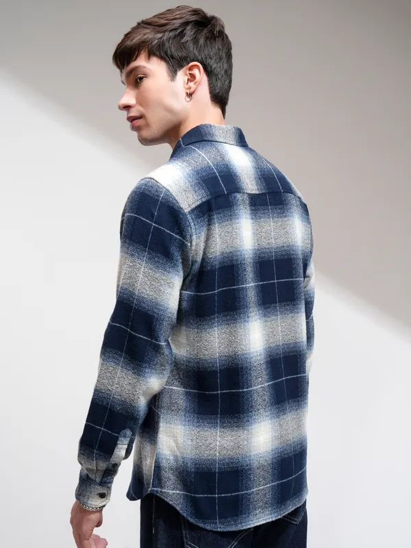 Men Slim Fit Casual Shirt