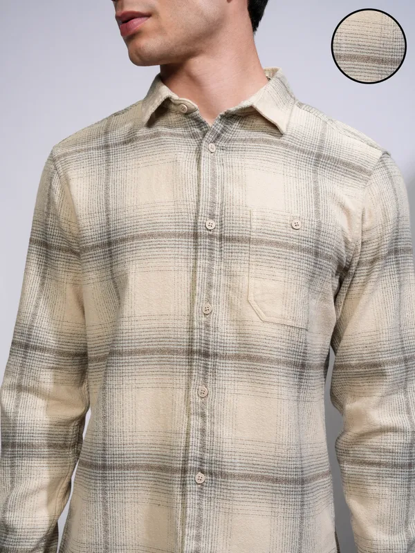 Highlander Men Beige Checked Slim Fit Casual Shirt