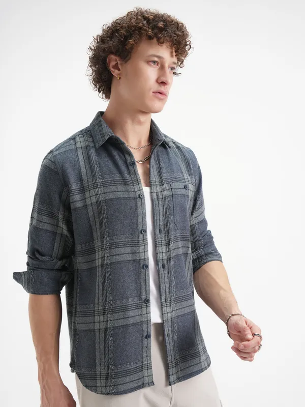 Men Slim Fit Casual Shirt