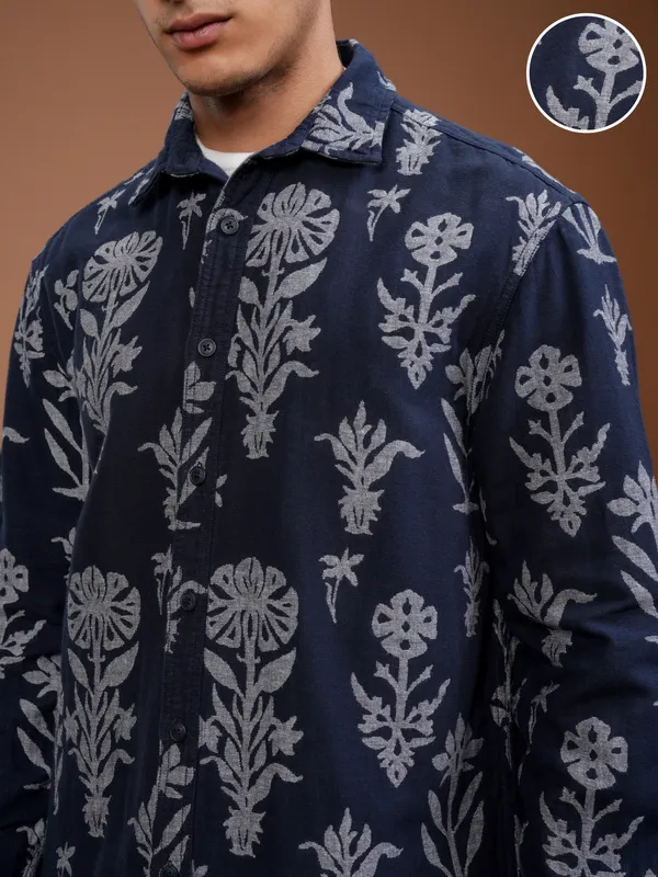 Highlander Men Blue Printed Relaxed Fit Casual Shirt