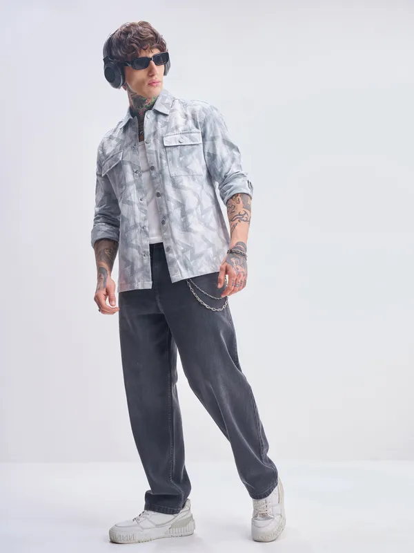 Highlander Men Blue Self Design Relaxed Fit Casual Shirt