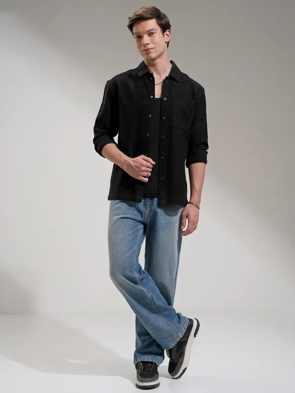 Highlander Men Black Self Design Relaxed Fit Casual Shirt