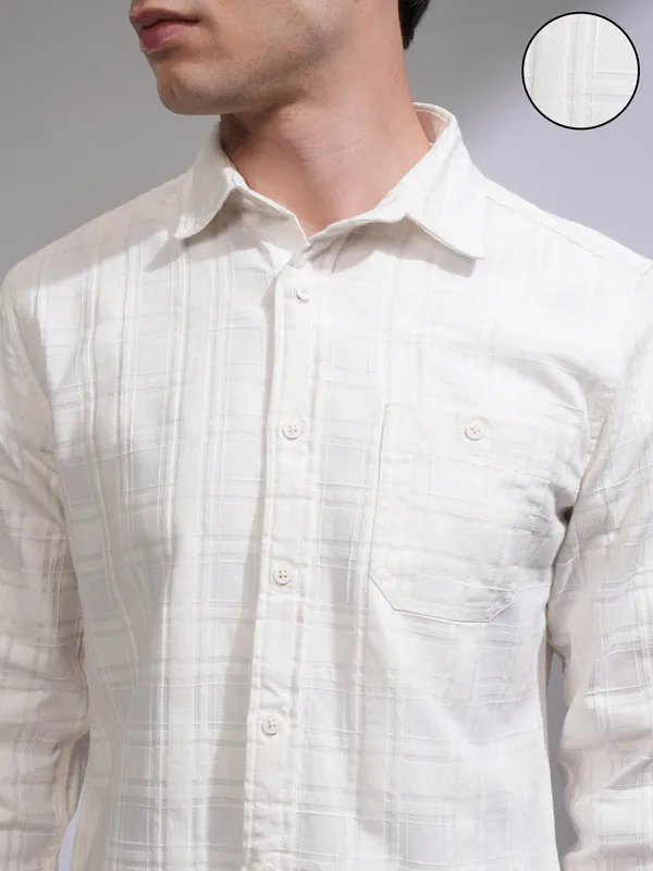 Highlander Men Off White Checked Slim Fit Casual Shirt
