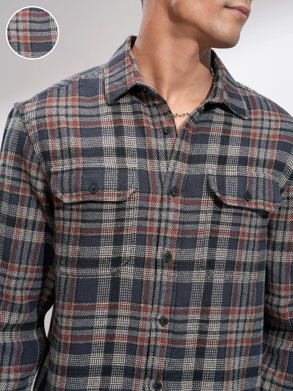 Highlander Men Navy Blue Checked Relaxed Fit Casual Shirt