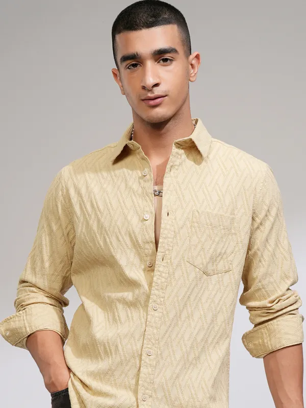 Highlander Men Beige Self Design Slim Fit Casual Shirt