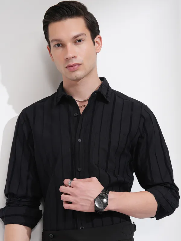 Highlander Men Black Striped Slim Fit Casual Shirt