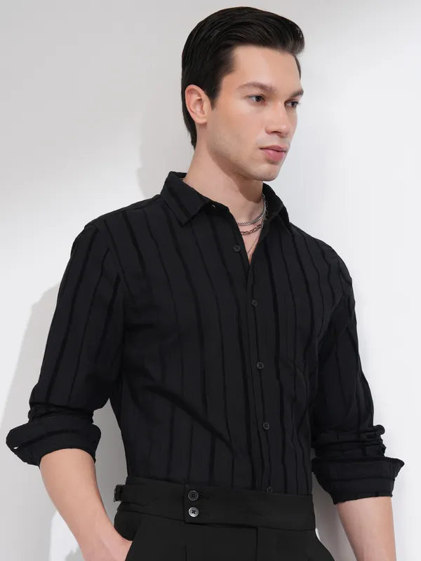 Highlander Men Black Striped Slim Fit Casual Shirt