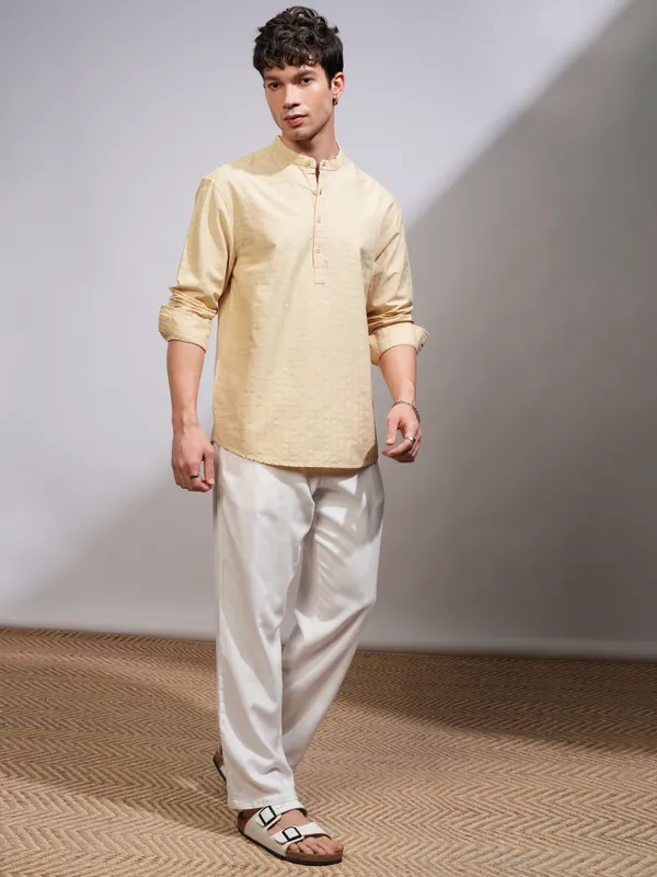 Highlander Men Beige Self Design Relaxed Fit Casual Shirt