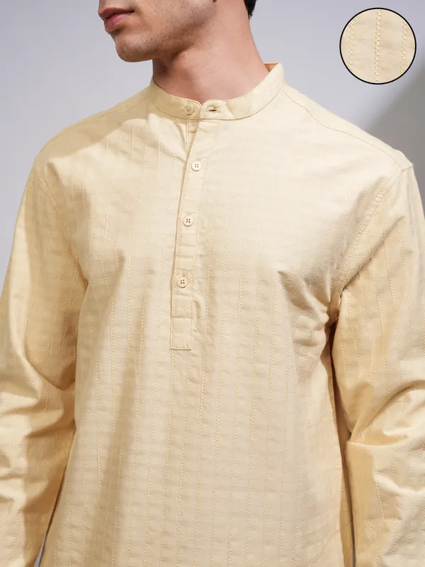 Highlander Men Beige Self Design Relaxed Fit Casual Shirt