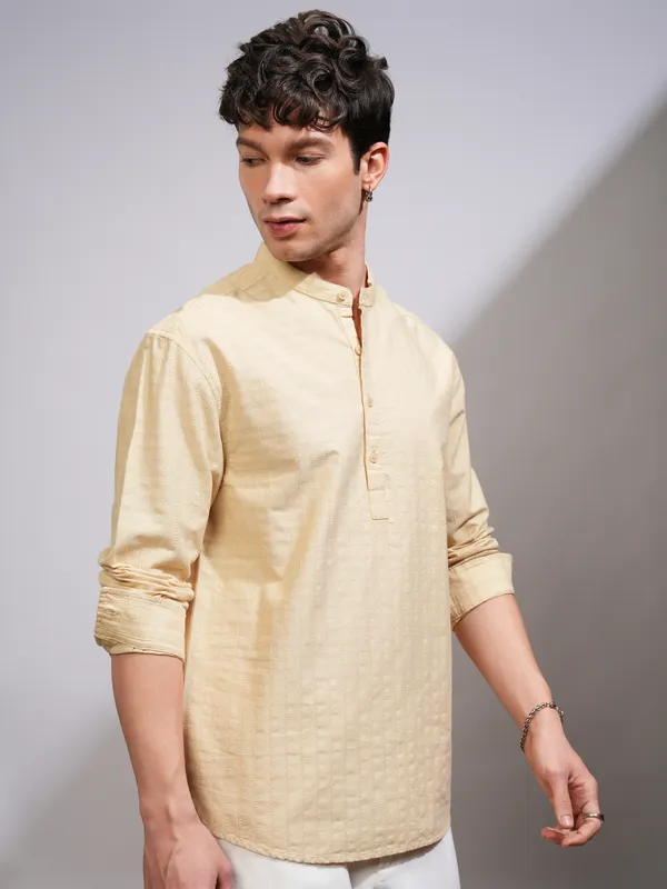 Highlander Men Beige Self Design Relaxed Fit Casual Shirt