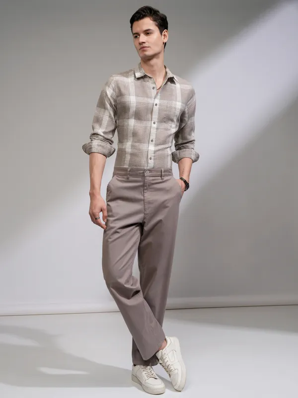 Highlander Men Tan Checked Slim Fit Casual Shirt