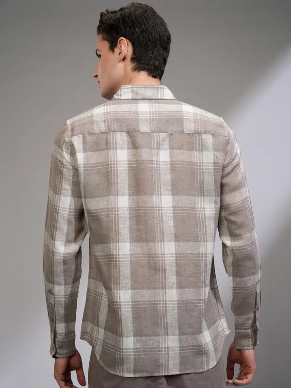Highlander Men Tan Checked Slim Fit Casual Shirt