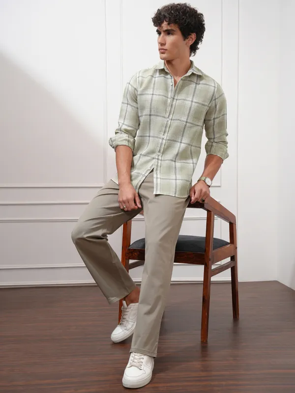 Highlander Men Olive Checked Slim Fit Casual Shirt