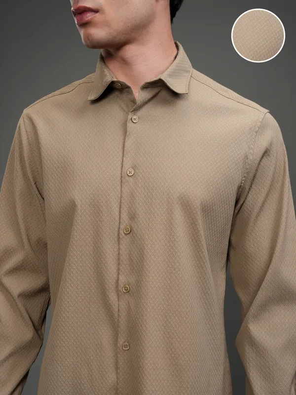 Highlander Men Beige Textured Slim Fit Casual Shirt