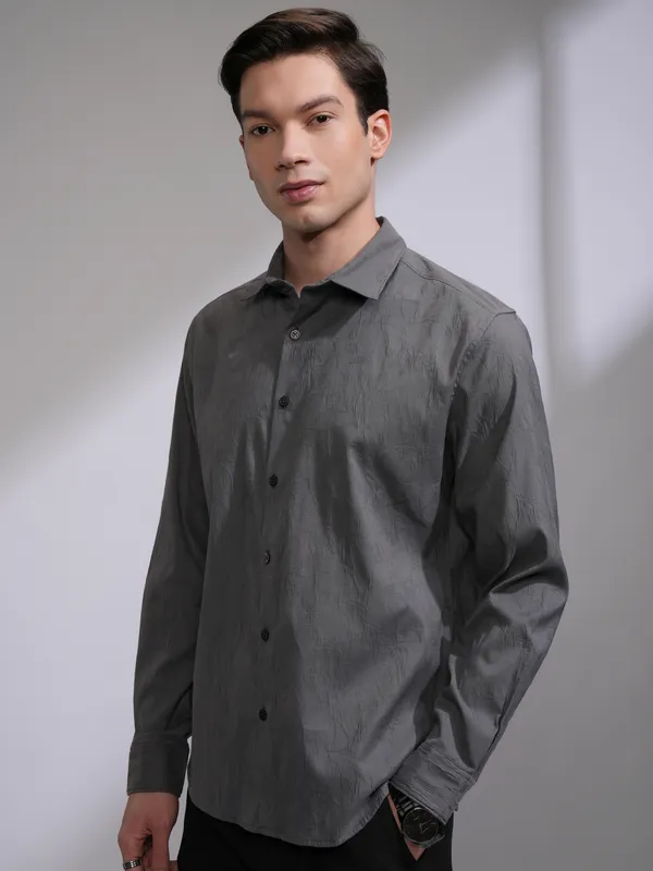 Highlander Men Grey Self Design Slim Fit Casual Shirt