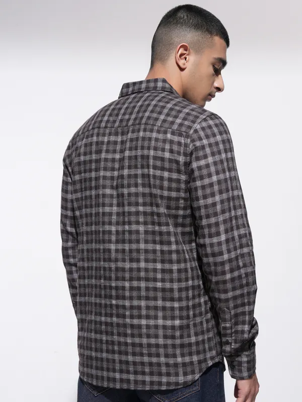 Highlander Men Coffee Brown Checked Slim Fit Casual Shirt