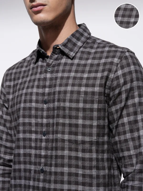 Highlander Men Coffee Brown Checked Slim Fit Casual Shirt