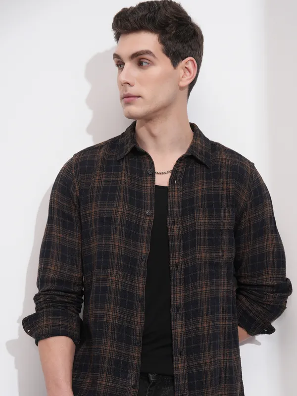 Highlander Men Black Checked Slim Fit Casual Shirt