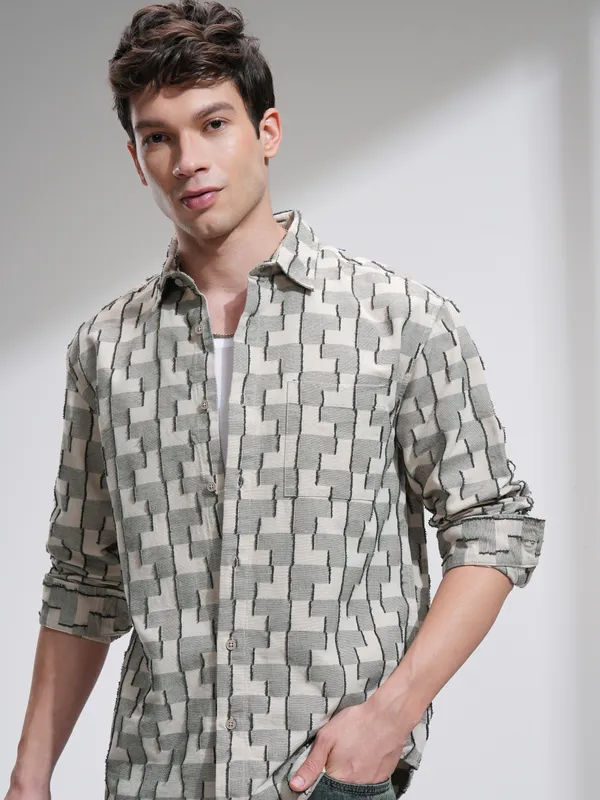 Highlander Men Sage Printed Relaxed Fit Casual Shirt