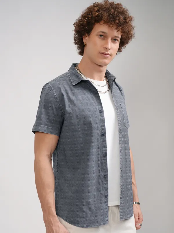Highlander Men Navy Blue Textured Slim Fit Casual Shirt