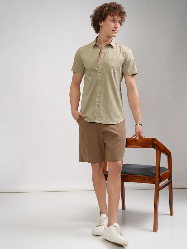 Highlander Men Khaki Printed Slim Fit Casual Shirt