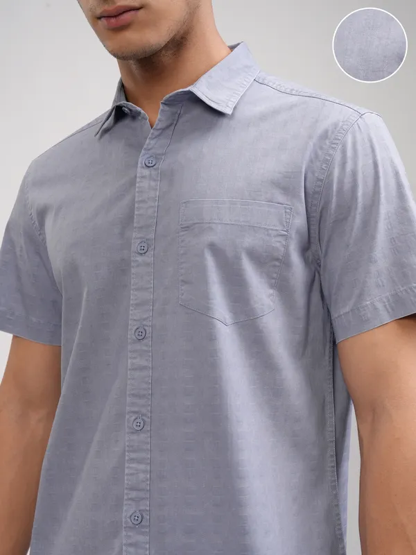 Highlander Men Blue Solid Slim Fit Casual Shirt