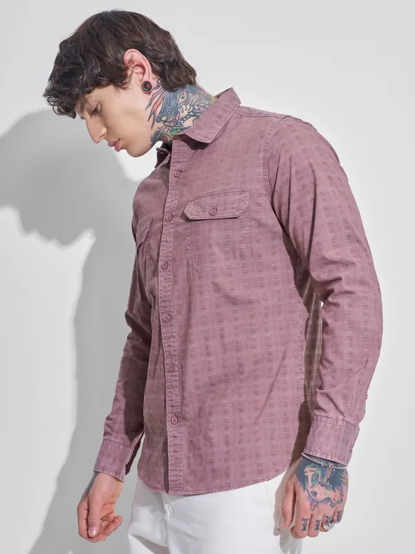 Highlander Men Mauve Self Design Slim Fit Casual Shirt